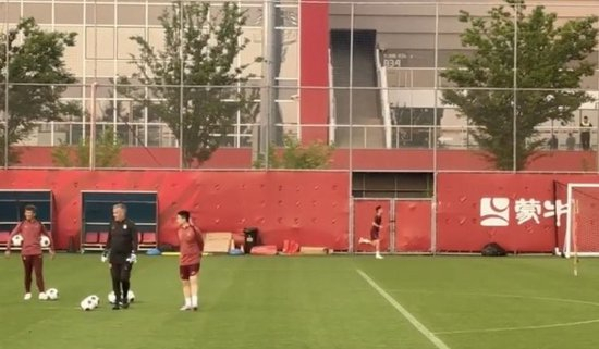 ag贵宾会拥有线上和线下多平台的娱乐场所相关图片